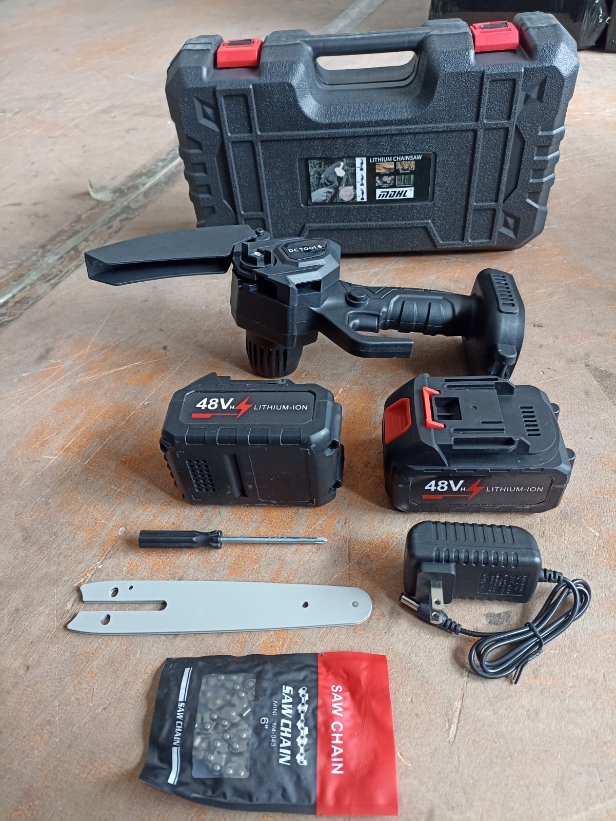 MINI MOTOSIERRA 48V SENCILLA